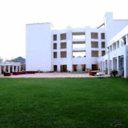 פורי Blue Lily Beach Resort מראה חיצוני תמונה